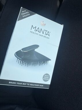 Manta Healthy Hair Brush - Black w/ travel bag